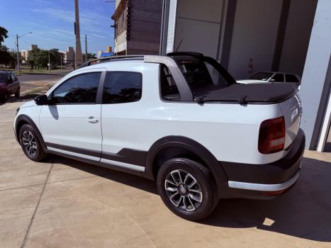 VOLKSWAGEN Saveiro 1.6 G7 CABINE DUPLA CROSS FLEX, Foto 4