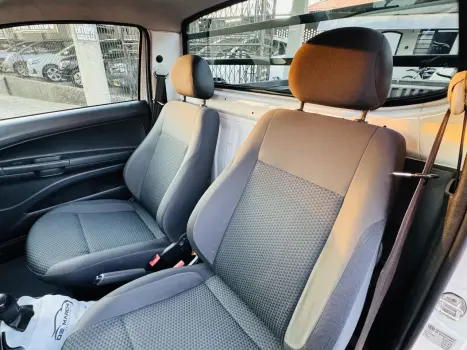 VOLKSWAGEN Saveiro 1.6 G7 CABINE SIMPLES ROBUST FLEX, Foto 10