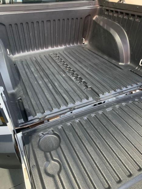 VOLKSWAGEN Saveiro 1.6 FLEX MSI ROBUST CABINE DUPLA, Foto 10