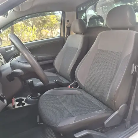 VOLKSWAGEN Saveiro 1.6 FLEX MSI ROBUST CABINE SIMPLES, Foto 9
