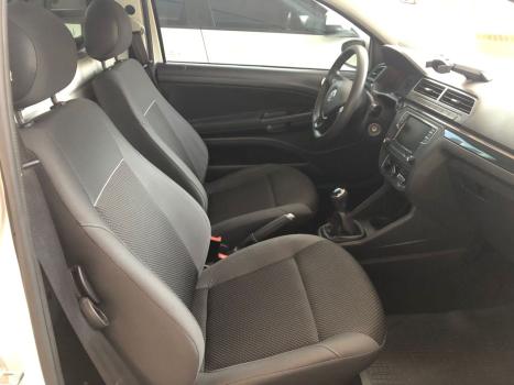VOLKSWAGEN Saveiro , Foto 5