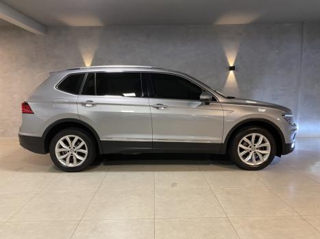 VOLKSWAGEN Tiguan 1.4 250 TSI TOTAL FLEX ALLSPACE COMFORTLINE TURBO AUTOMTICO TIPTRONIC, Foto 4