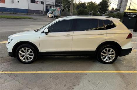 VOLKSWAGEN Tiguan 1.4 250 TSI TOTAL FLEX ALLSPACE COMFORTLINE TURBO AUTOMTICO TIPTRONIC, Foto 3