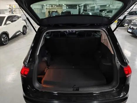 VOLKSWAGEN Tiguan 1.4 250 TSI TOTAL FLEX ALLSPACE COMFORTLINE TURBO AUTOMTICO TIPTRONIC, Foto 13