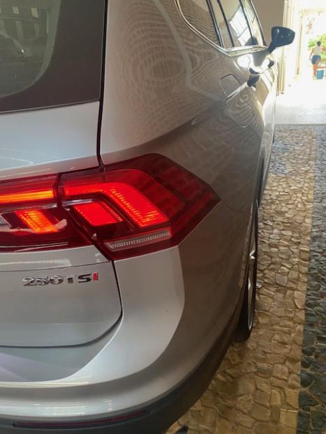 VOLKSWAGEN Tiguan 1.4 250 TSI TOTAL FLEX ALLSPACE COMFORTLINE TURBO AUTOMTICO TIPTRONIC, Foto 4