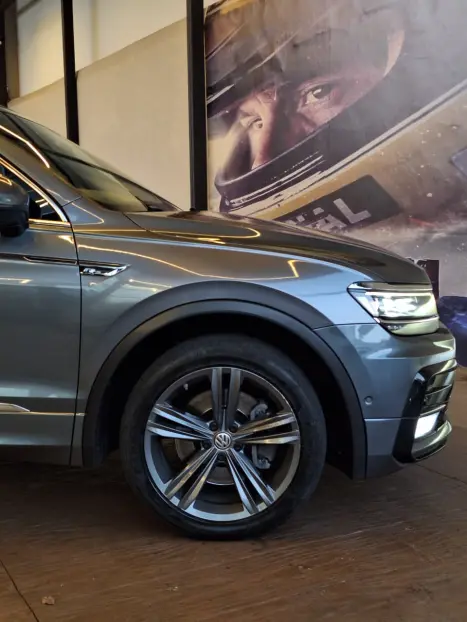 VOLKSWAGEN Tiguan 2.0 16V 4P TSI 350 TURBO R-LINE 4MOTION DSG AUTOMTICO, Foto 4