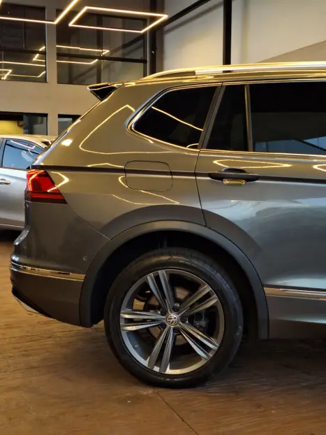 VOLKSWAGEN Tiguan 2.0 16V 4P TSI 350 TURBO R-LINE 4MOTION DSG AUTOMTICO, Foto 10