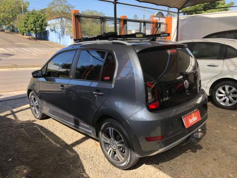 VOLKSWAGEN UP 1.0 4P FLEX 170 TSI XTREME, Foto 4