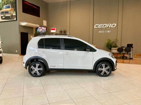 VOLKSWAGEN UP 1.0 4P FLEX 170 TSI XTREME, Foto 6