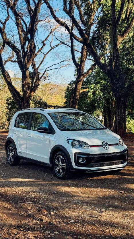 VOLKSWAGEN UP 1.0 4P FLEX 170 TSI XTREME, Foto 4