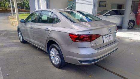 VOLKSWAGEN Virtus 1.0 4P 200 TSI FLEX COMFORTLINE AUTOMTICO, Foto 4
