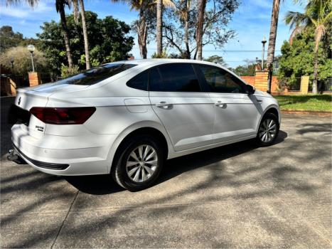 VOLKSWAGEN Virtus 1.0 4P 200 TSI FLEX COMFORTLINE AUTOMTICO, Foto 3