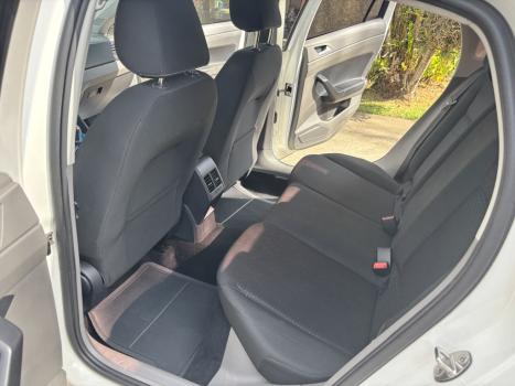 VOLKSWAGEN Virtus 1.0 4P 200 TSI FLEX COMFORTLINE AUTOMTICO, Foto 4