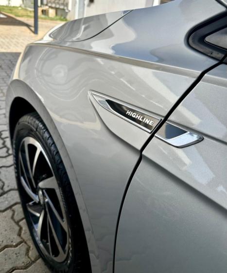 VOLKSWAGEN Virtus 1.0 4P 200 TSI FLEX HIGHLINE AUTOMTICO, Foto 11