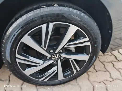 VOLKSWAGEN Virtus 1.0 4P 200 TSI FLEX HIGHLINE AUTOMTICO, Foto 4