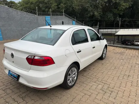 VOLKSWAGEN Voyage 1.0 4P FLEX, Foto 4