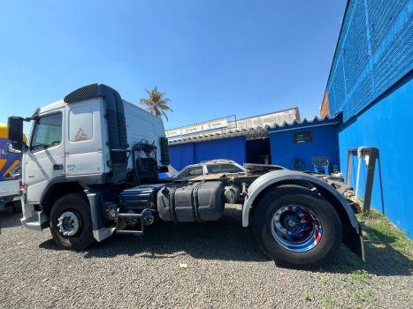 VOLVO FM 370 6X2, Foto 3