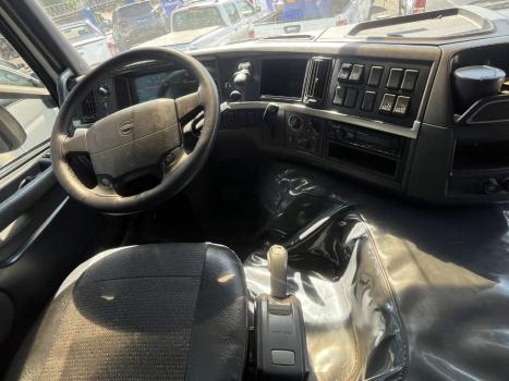 VOLVO FM 370 6X2, Foto 8