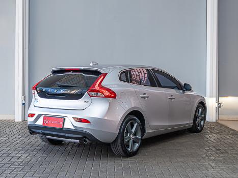 VOLVO V40 2.0 4P T4 MOMENTUM TURBO AUTOMTICO, Foto 7