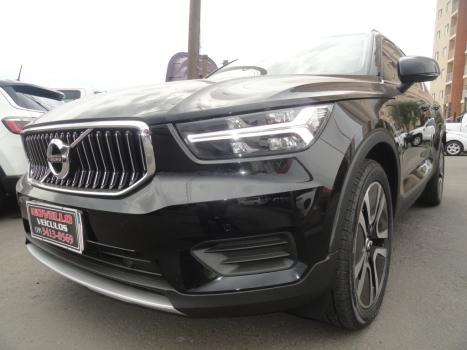 VOLVO XC40 1.5 16V 4P T5 RECHARGE HBRIDO MOMENTUM GEARTRONIC AUTOMTICO, Foto 4