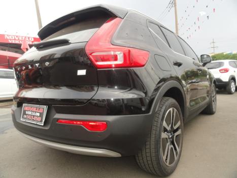 VOLVO XC40 1.5 16V 4P T5 RECHARGE HBRIDO MOMENTUM GEARTRONIC AUTOMTICO, Foto 5