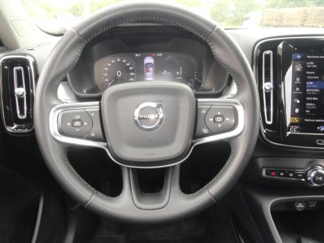 VOLVO XC40 1.5 16V 4P T5 RECHARGE HBRIDO MOMENTUM GEARTRONIC AUTOMTICO, Foto 8