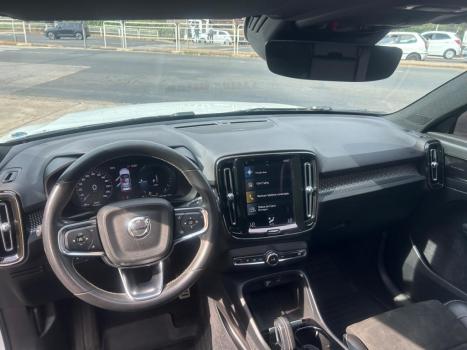 VOLVO XC40 1.5 16V 4P T5 RECHARGE HBRIDO R-DESIGN GEARTRONIC AUTOMTICO, Foto 7