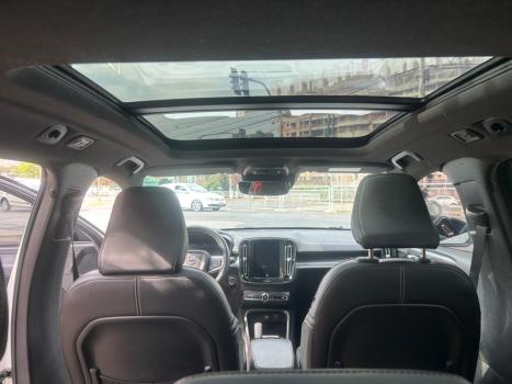 VOLVO XC40 1.5 16V 4P T5 RECHARGE HBRIDO R-DESIGN GEARTRONIC AUTOMTICO, Foto 8