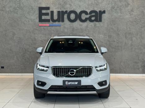 VOLVO XC40 1.5 16V 4P T5 RECHARGE HBRIDO INSCRIPTION GEARTRONIC AUTOMTICO, Foto 2