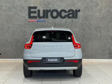 VOLVO XC40 1.5 16V 4P T5 RECHARGE HBRIDO INSCRIPTION GEARTRONIC AUTOMTICO, Foto 4