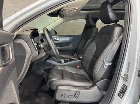 VOLVO XC40 1.5 16V 4P T5 RECHARGE HBRIDO INSCRIPTION GEARTRONIC AUTOMTICO, Foto 11