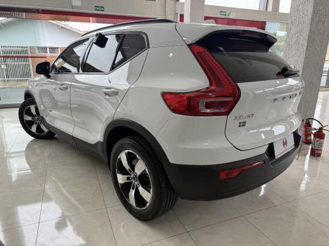 VOLVO XC40 2.0 16V 4P T4 TURBO GEARTRONIC AUTOMTICO, Foto 4
