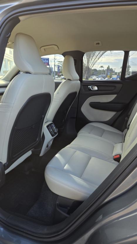 VOLVO XC40 2.0 16V 4P T5 TURBO MOMENTUM AWD GEARTRONIC AUTOMTICO, Foto 8