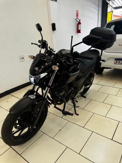 YAMAHA Fazer YS 150 SED, Foto 1