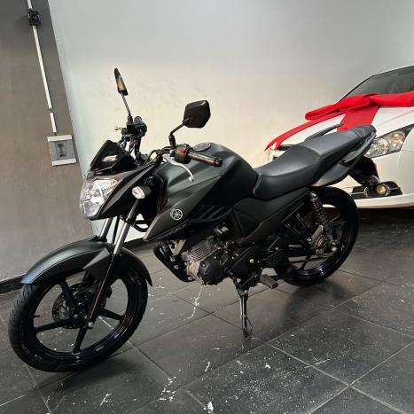 YAMAHA Fazer YS 150 SED, Foto 2