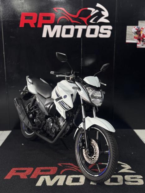 YAMAHA Fazer YS 150 SED, Foto 3