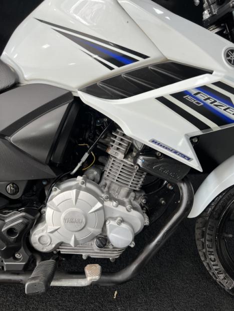 YAMAHA Fazer YS 150 SED, Foto 9