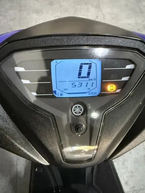 YAMAHA Fluo 125 ABS, Foto 3