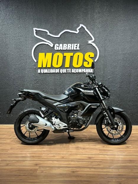 YAMAHA FZ 15 Fazer ABS, Foto 1