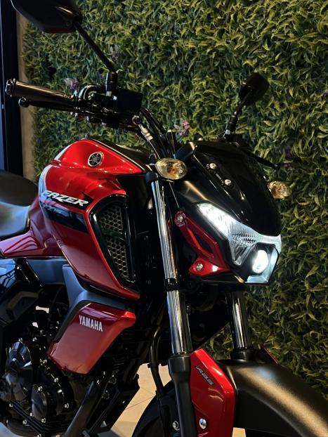 YAMAHA FZ 15 Fazer ABS, Foto 5