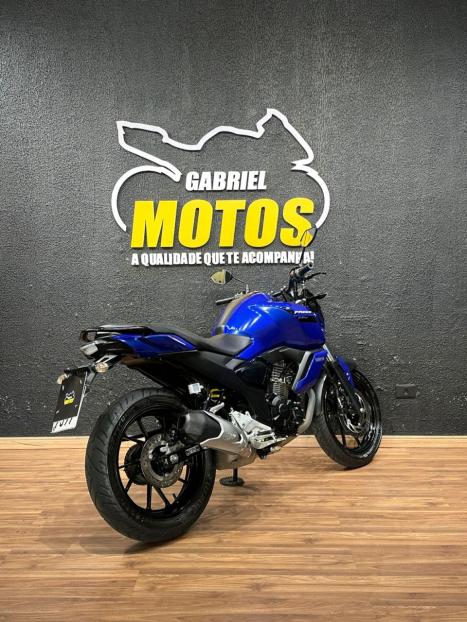 YAMAHA FZ 15 Fazer ABS, Foto 6
