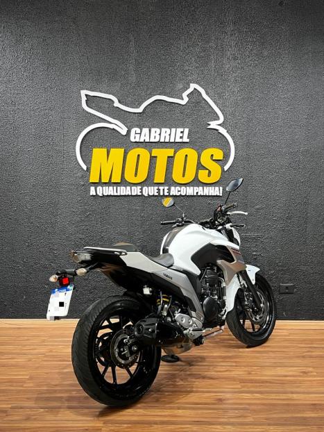 YAMAHA FZ 25 250 Fazer Flex , Foto 6