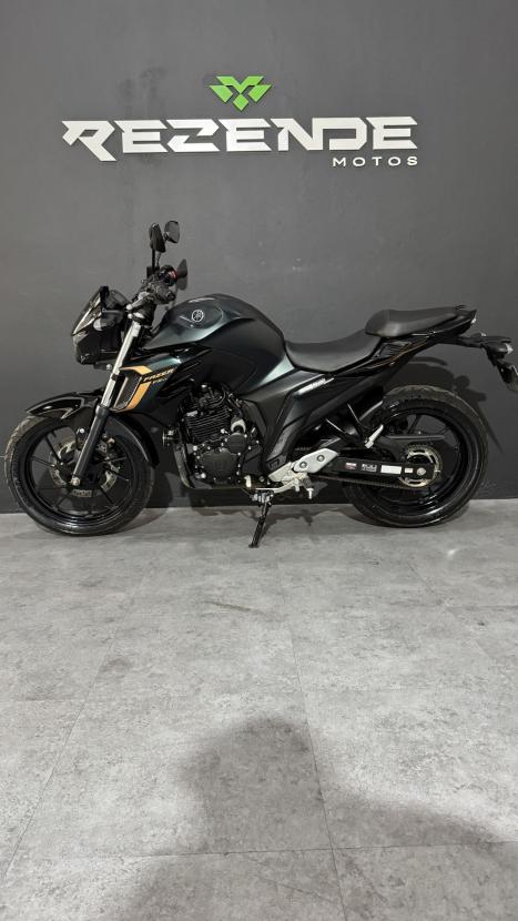 YAMAHA FZ 25 250 Fazer Flex , Foto 3