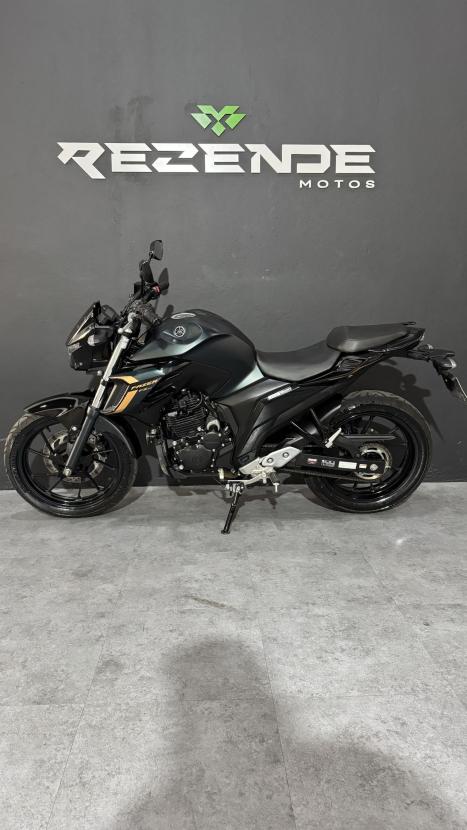 YAMAHA FZ 25 250 Fazer Flex , Foto 4