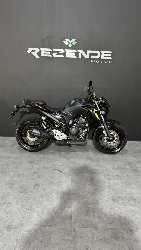 YAMAHA FZ 25 250 Fazer Flex , Foto 8