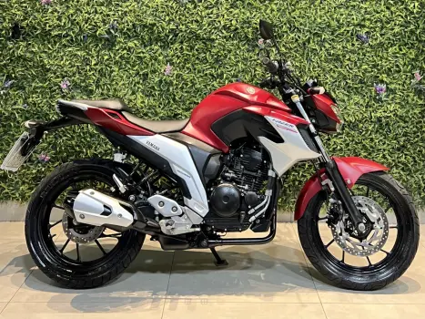 YAMAHA FZ 25 250 Fazer Flex , Foto 1