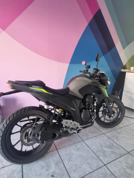 YAMAHA FZ 25 250 Fazer Flex , Foto 2