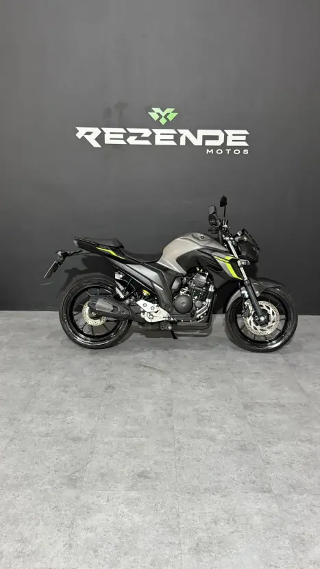 YAMAHA FZ 25 250 Fazer Flex , Foto 4