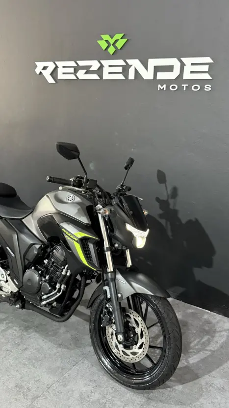 YAMAHA FZ 25 250 Fazer Flex , Foto 6