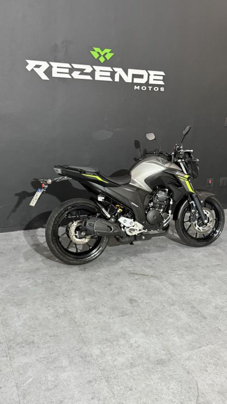 YAMAHA FZ 25 250 Fazer Flex , Foto 10